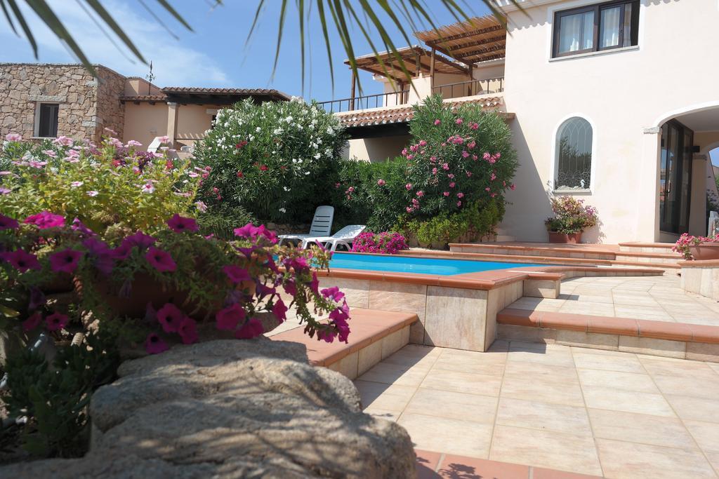 Sardinia Blu Residence Golfo Aranci Exterior photo