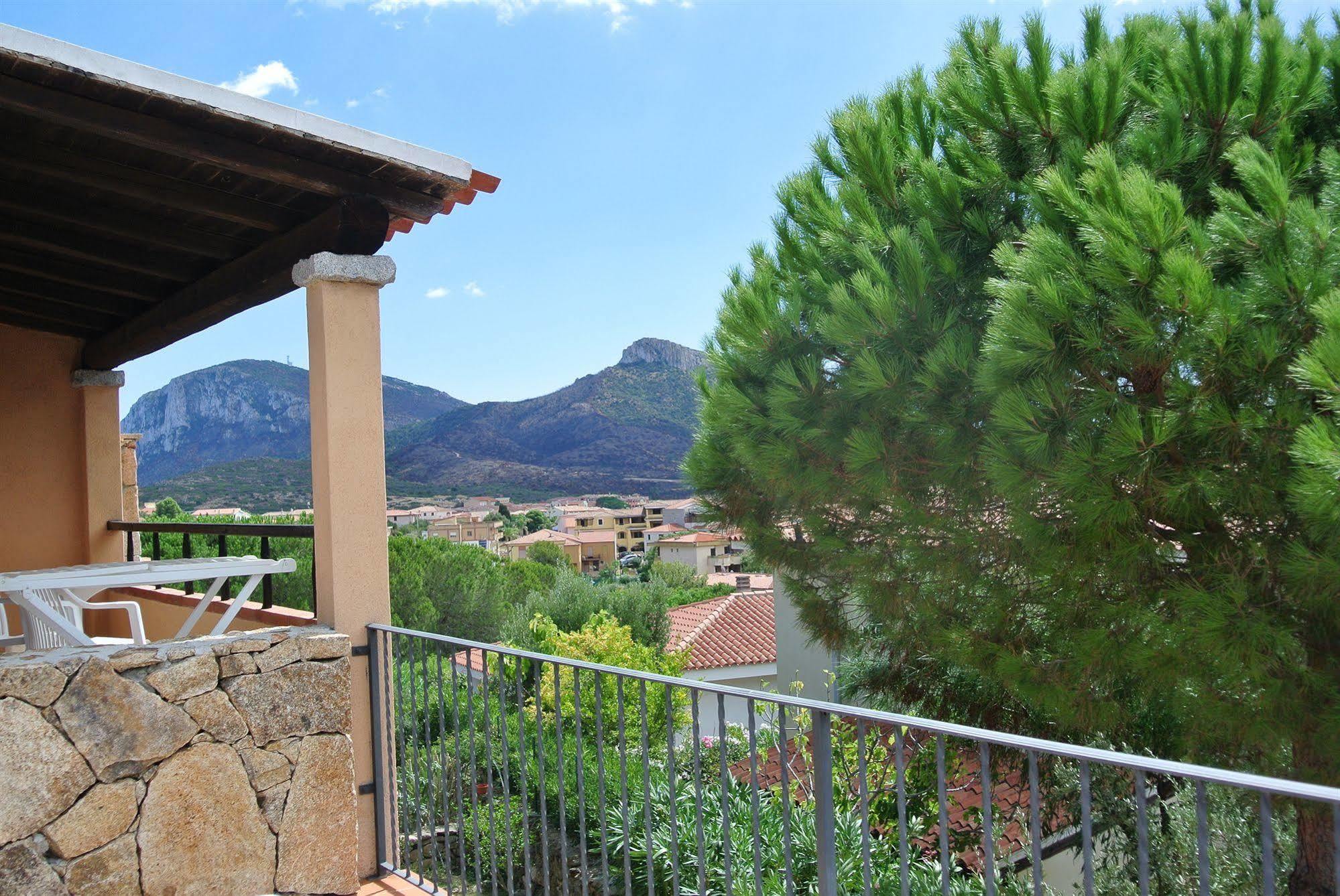 Sardinia Blu Residence Golfo Aranci Exterior photo