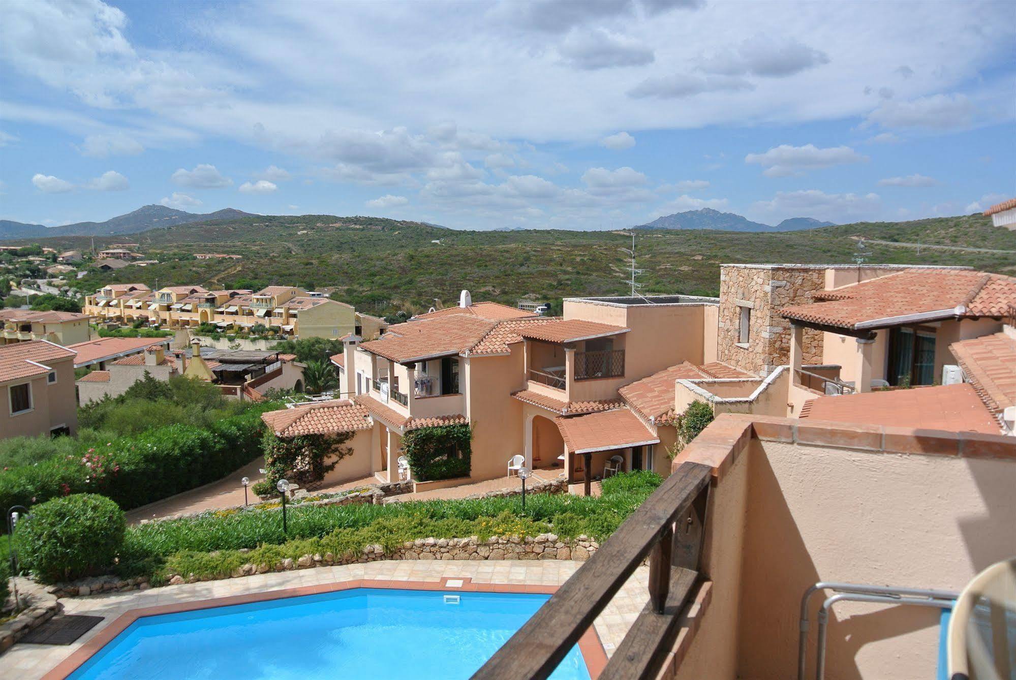 Sardinia Blu Residence Golfo Aranci Exterior photo