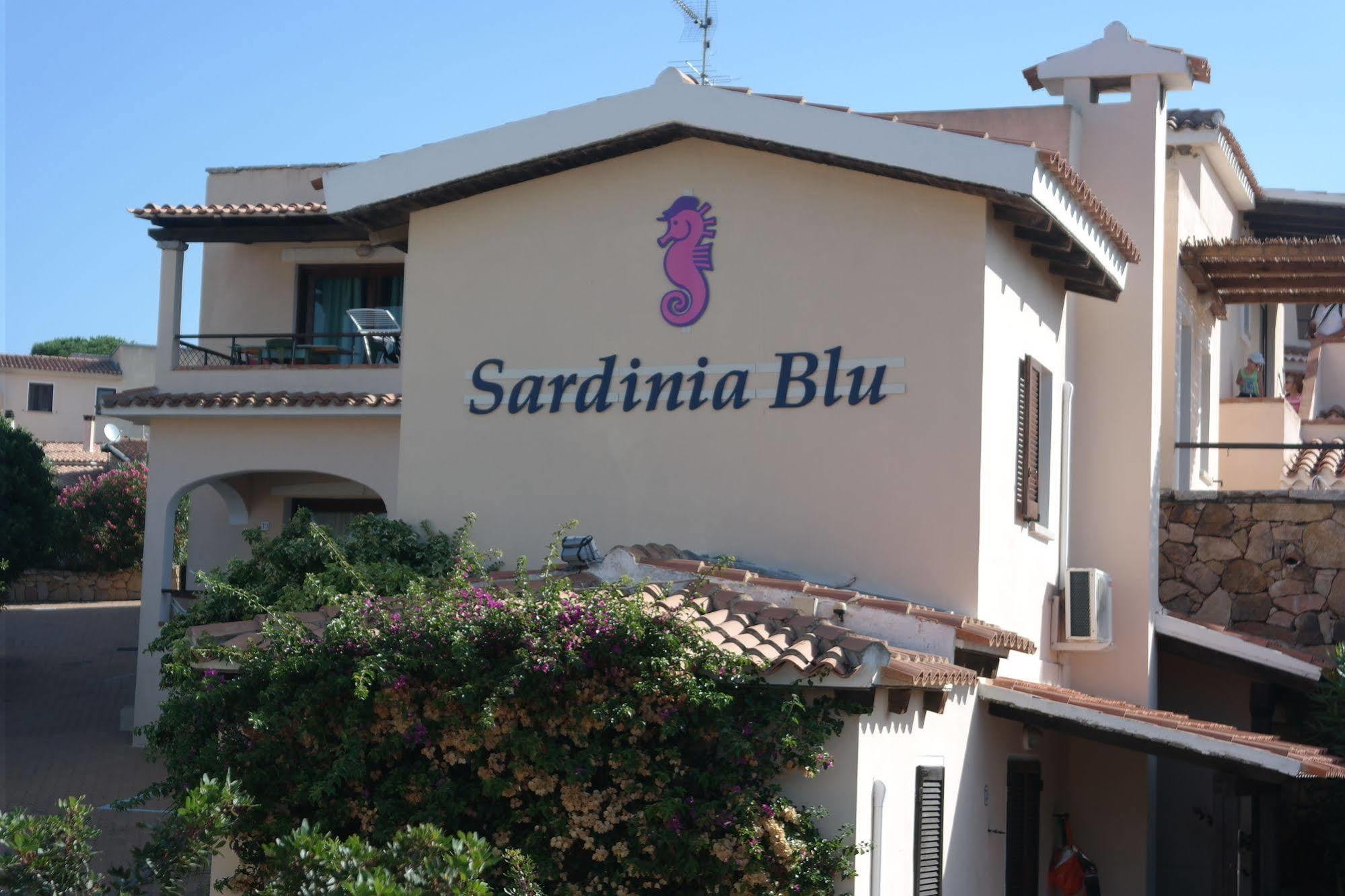 Sardinia Blu Residence Golfo Aranci Exterior photo