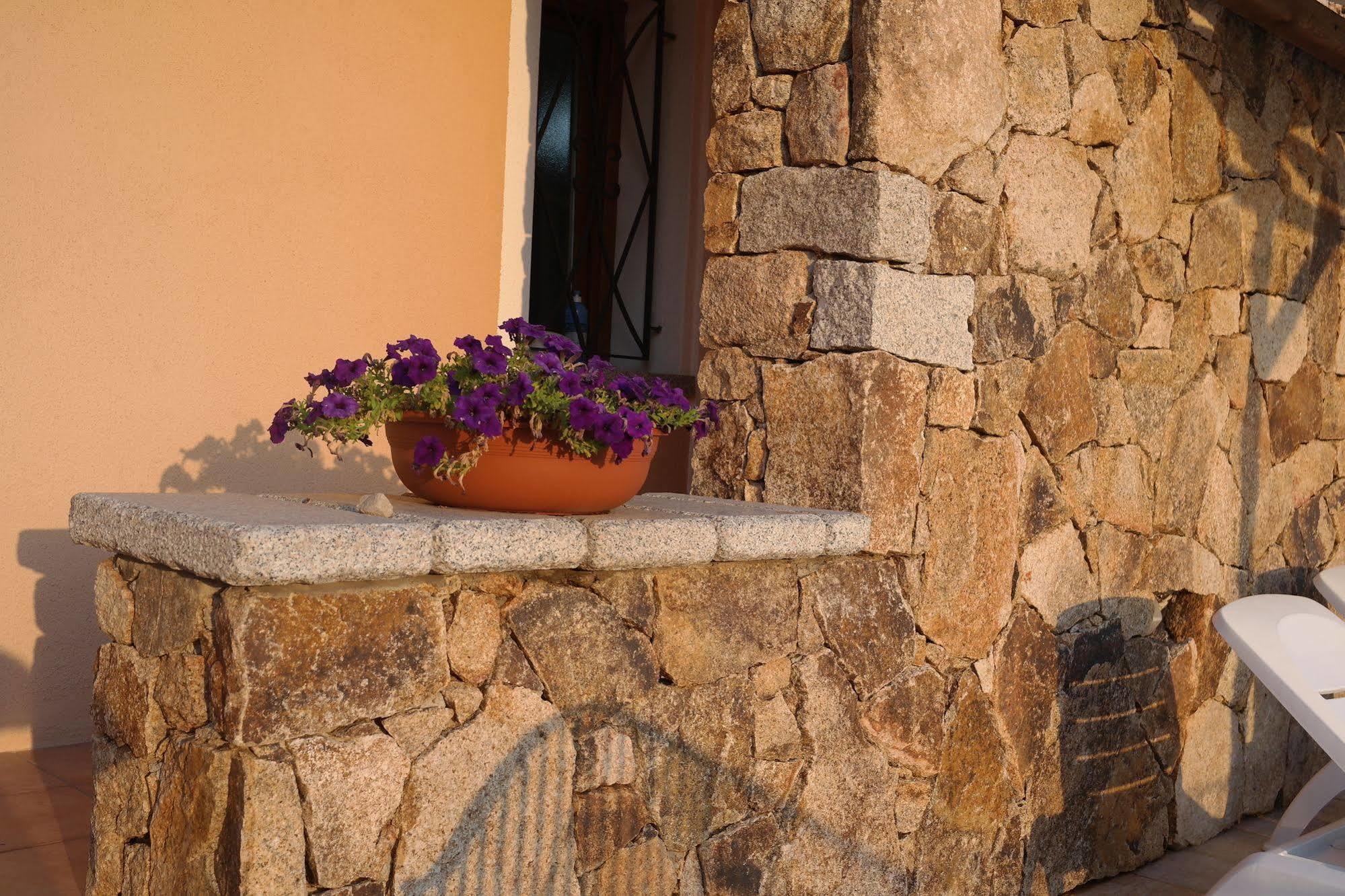 Sardinia Blu Residence Golfo Aranci Exterior photo